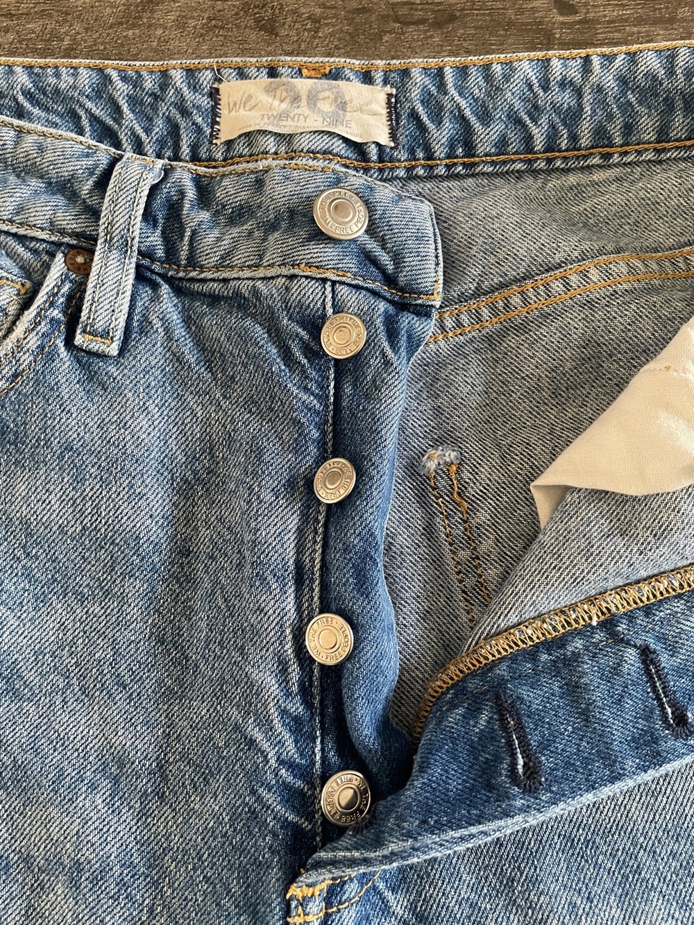 Free People Blue Distressed Jeans 👖 - Picture 8 of 9